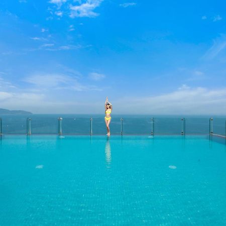 Canvas Danang Beach Hotel Exterior photo