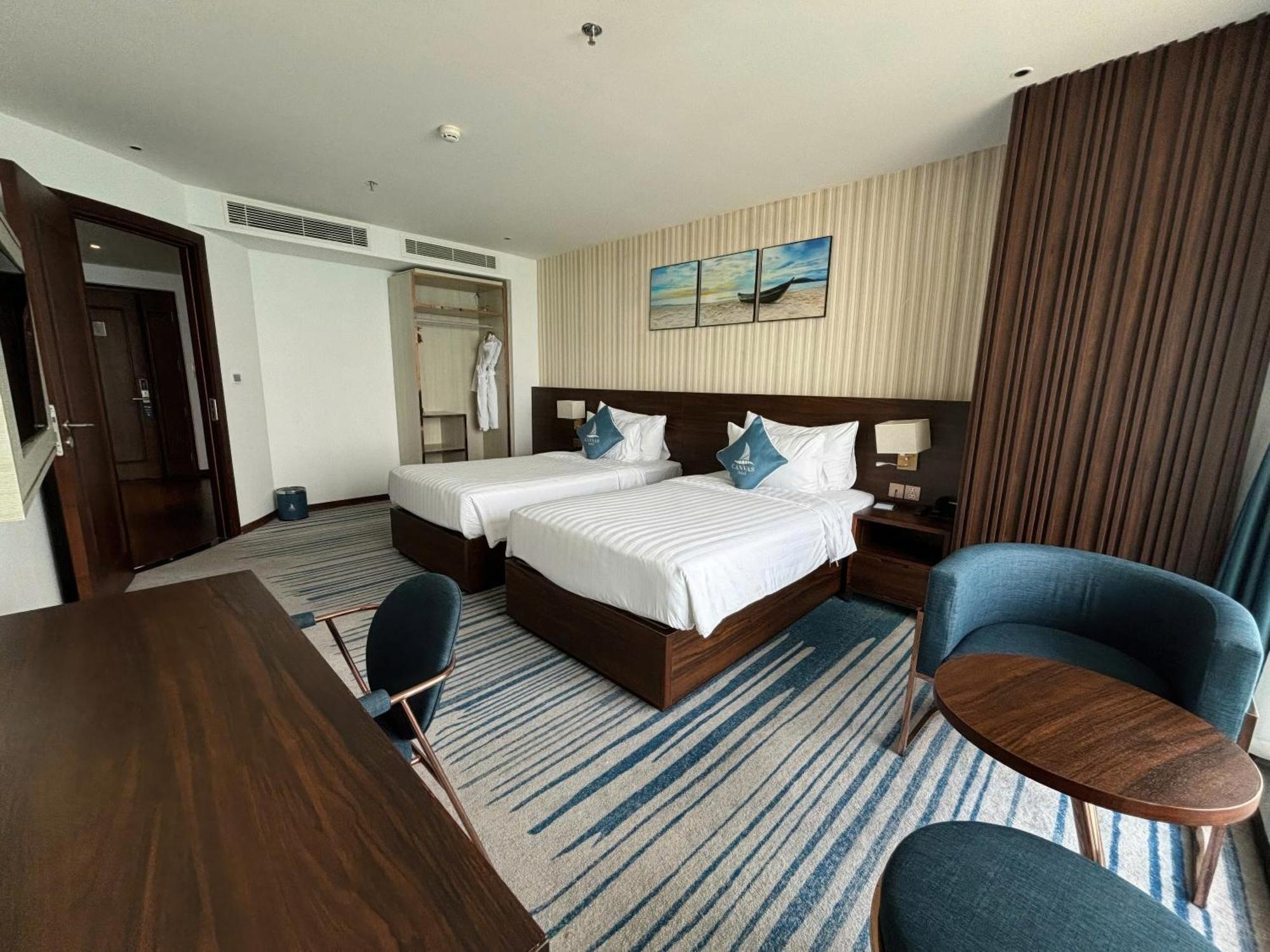 Canvas Danang Beach Hotel Exterior photo